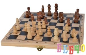 Настолна игра ШАХ в дървена кутия Делукс NORIS