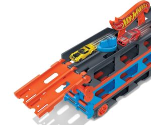 Hot Wheels City Високоскоростен транспортьор с 3 колички