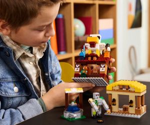 LEGO® Minecraft® Нападението на огнения призрак 21273