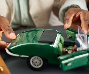 LEGO® Icons Jaguar E-Type 11381 