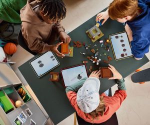 LEGO® Minecraft® Кулата на грабителите и Опустошителя 21278 
