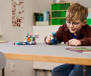 LEGO® Minecraft® Среща с Пазача 21274 