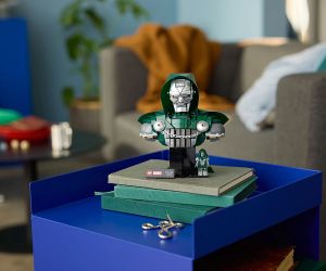 LEGO® Marvel Super Heroes Бюст на Доктор Дуум 76345 