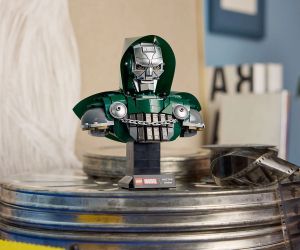 LEGO® Marvel Super Heroes Бюст на Доктор Дуум 76345 