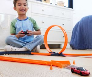 Hot Wheels Ferrari Колички с радиоуправление 1:64