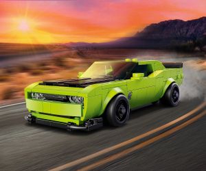 LEGO® Speed Champions Спортна кола Dodge Challenger SRT Hellcat 77237 