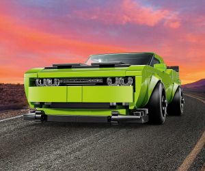 LEGO® Speed Champions Спортна кола Dodge Challenger SRT Hellcat 77237 